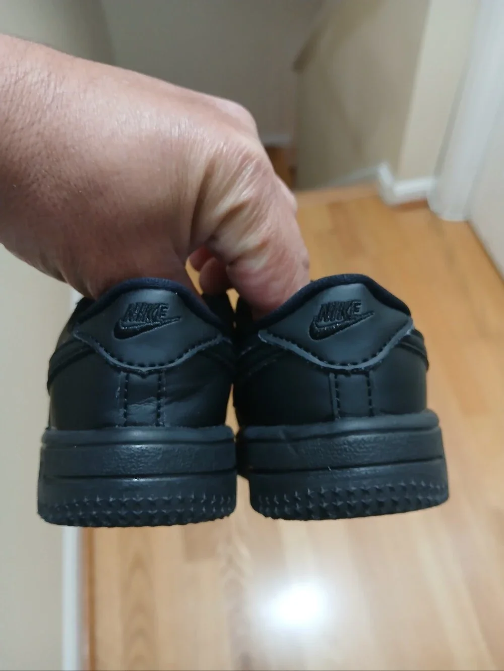 Nike Air Force 1 Athletic/Lifestyle Shoes Size 9C Unisex